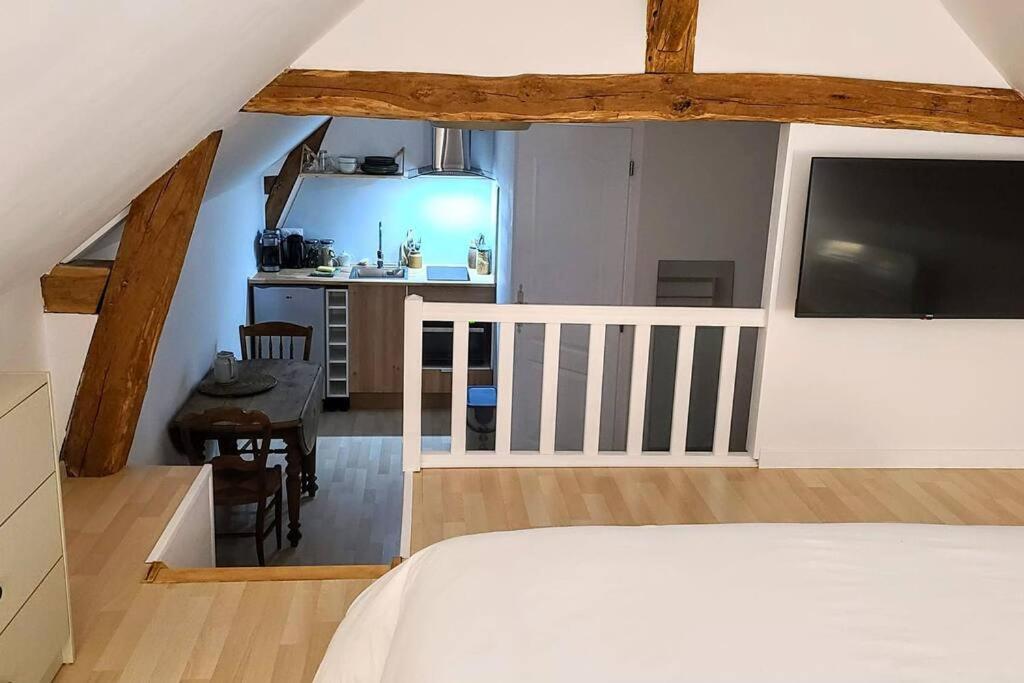 Le Petit Lavoir - Joli Studio A Mayet Zewnętrze zdjęcie
